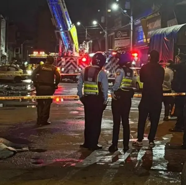 Incendio cerca del metro de Medellín dejó un muerto