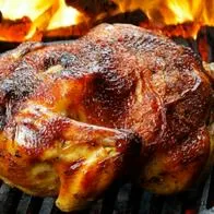 Anuncio sobre el pollo asado en Colombia sorprende por la caída grande que hay en su precio y en varias ciudades del país, aunque en algunas subió. 