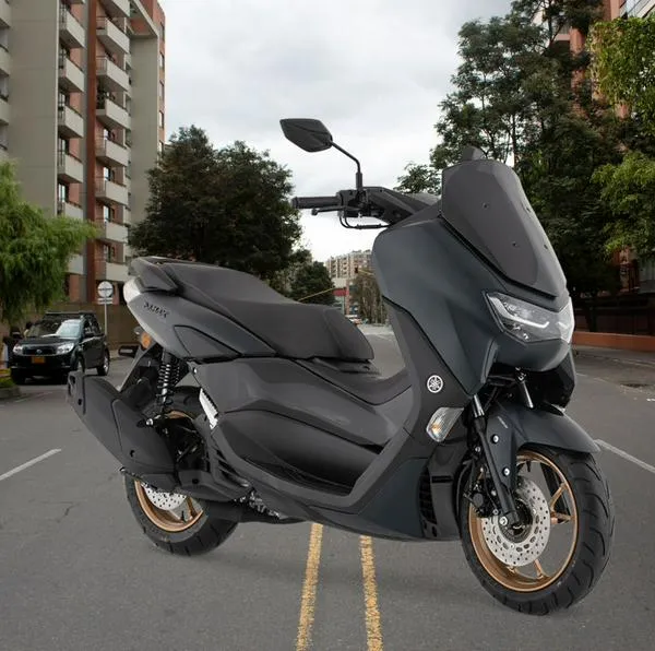 Moto para mujeres.