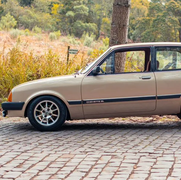 Regreso de carros clásicos en Colombia.