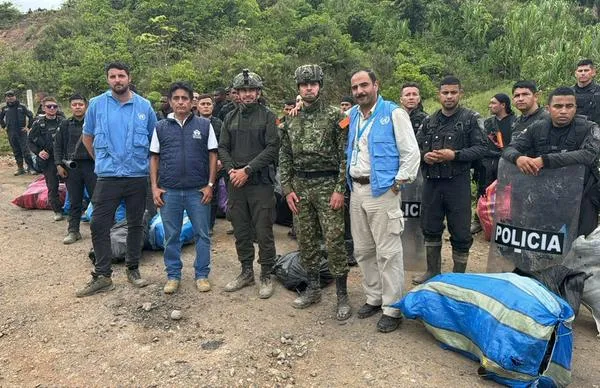 Liberaron a los policías y el militar secuestrado en El Plateado, Cauca: primera foto.