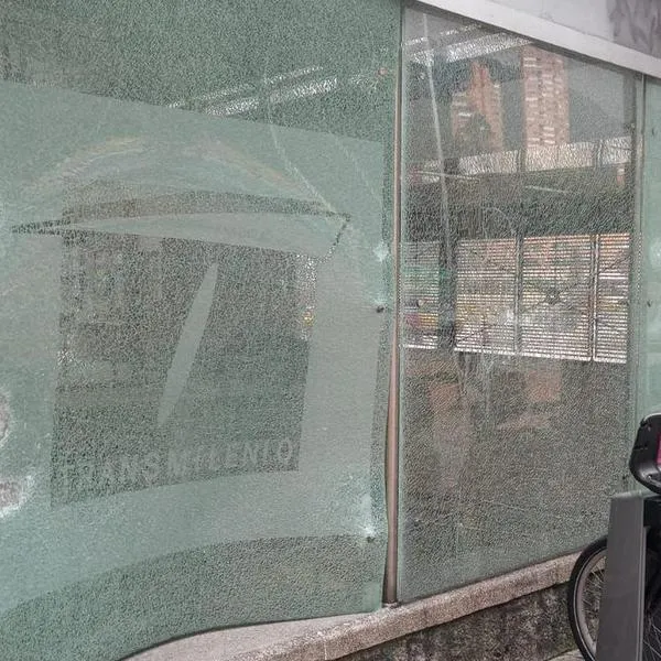 Marchas del 8M en Bogotá: Transmilenio entregó reporte de buses vandalizados