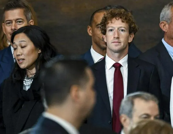 Mark Zuckerberg habría ofrecido a Pekín acceso a los datos de Facebook para establecerse en China