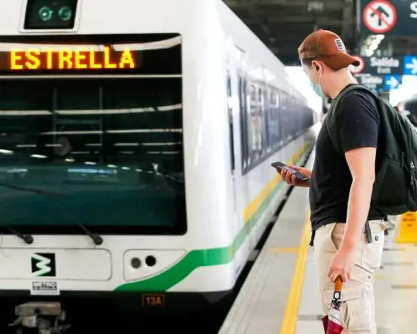 Metro de Medellín tuvo inesperado problema y servicio se detuvo en estaciones