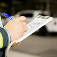 Multa de tránsito por no llevar kit de carretera: cuánto toca pagar el 2025