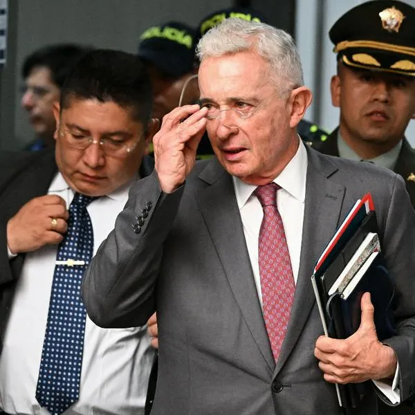 Siga EN VIVO audiencia contra Álvaro Uribe: alias 'Caliche' hace declaración clave en el proceso por soborno a testigos y fraude procesal. 