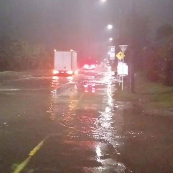 Autopista Norte y carrera Séptima amanecen inundadas por fuertes lluvias