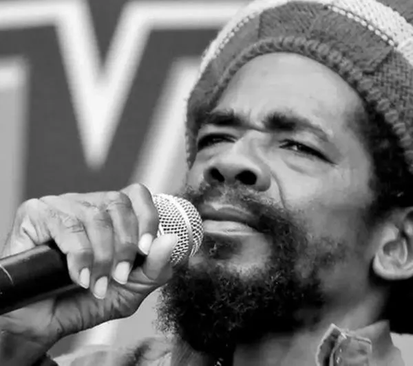Murió Calvin 'Cocoa Tea' Scott , cantante de reggae, por grave enfermedad
