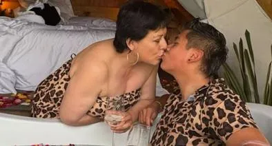 Jim Velasquéz aclaró que salió con Alina Lozano siendo mayor de edad