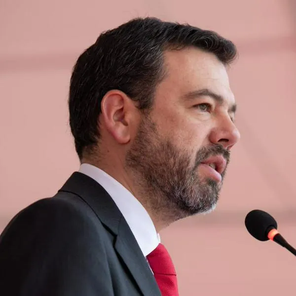 Alcalde Galán explicó los motivos de explosiones en el centro de Bogotá