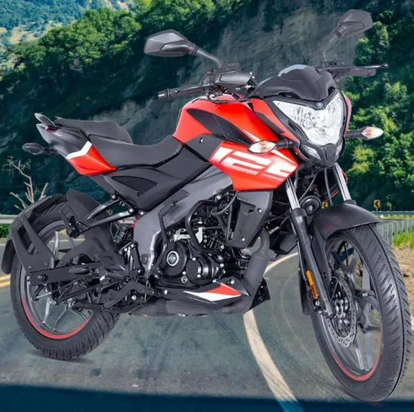 La moto Pulsar más barata (nueva) es la Pulsar NS 125 de Bajaj, cuesta menos de $ 9’000.000 y se puede pagar a cuotas con Sufi o Banco de Bogotá.