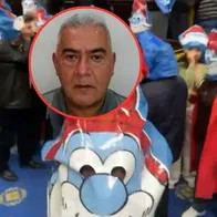 Congreso enmascarados de Papá Pitufo en protesta contra Gustavo Petro