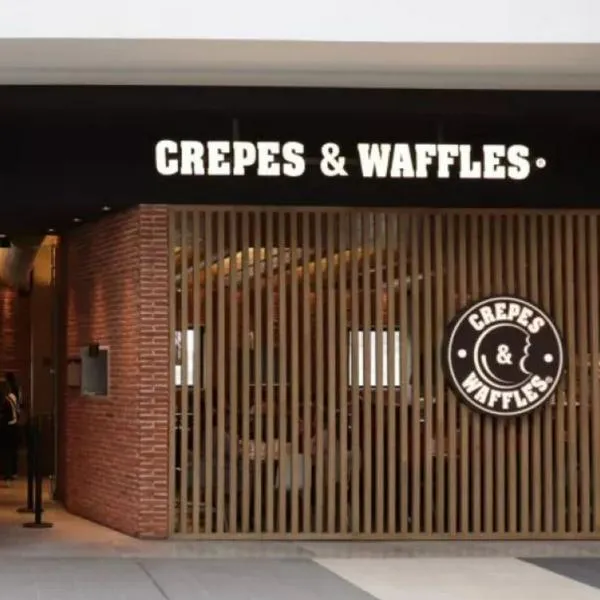 Crepes & Waffles se pronunció sobre lío que tiene con una de sus trabajadoras en Colombia. El negocio anunció que abrió un proceso de investigación. 