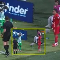 ‘Juanfer’ Quintero le mandó mensaje a Marino Hinestroza y respondió a gesto que le hizo