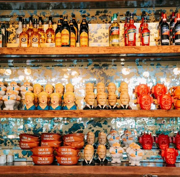 Así es el bar-restaurante Sala de Despecho en Medellín.