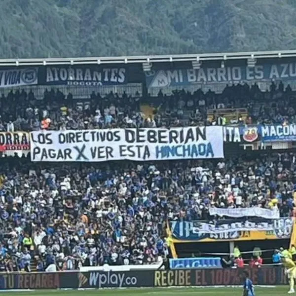 Hinchas de Millonarios, impotentes ante el pobre juego del equipo en El Campín, vs Águilas Doradas. Volvió el "Movete, Millos, movete". 