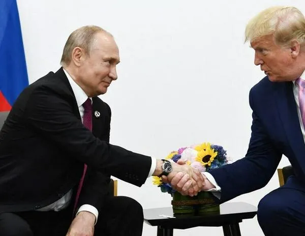 Trump plantea "dividir activos" de Ucrania cuando hable con Putin este martes