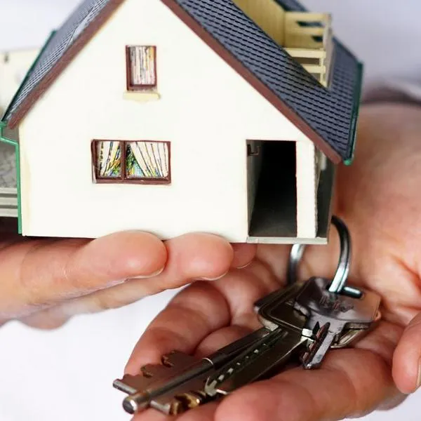 A familias en Bogotá les pagarán el arriendo durante un año y comprarán vivienda