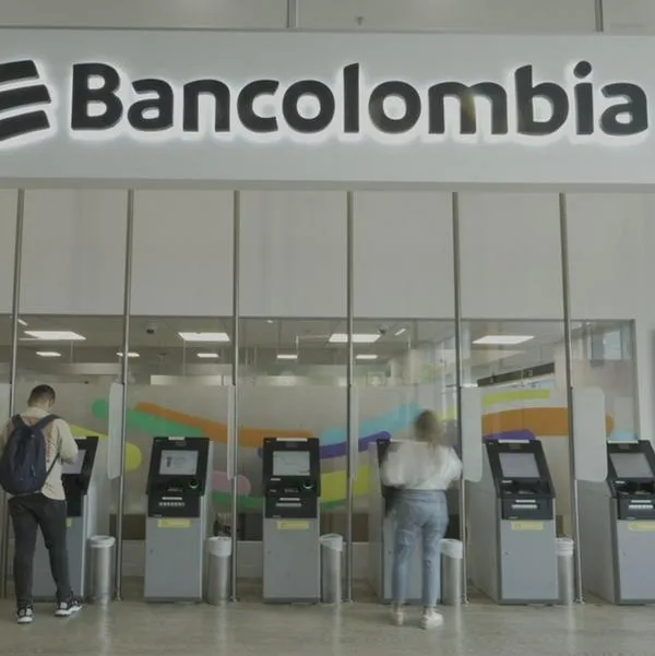 Bancolombia y cobro $ 48.000 al mes por tarjeta de crédito Visa Infinite