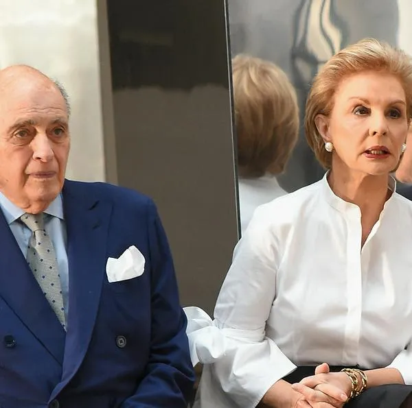 Murió Reinaldo Herrera, esposo de la diseñadora Carolina Herrera en Nueva York. Duró 57 años con él, quien falleció en su casa en Manhattan. 