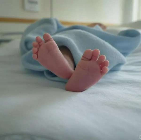 Confesión que habría hecho policía que golpeó a su bebé de 5 meses