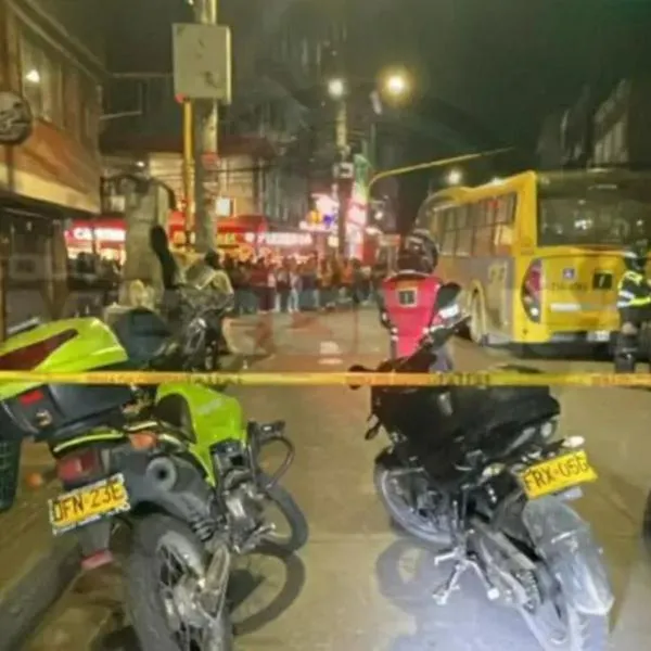 Accidente de tránsito en Bogotá: peatón fue arrollado por bus y falleció