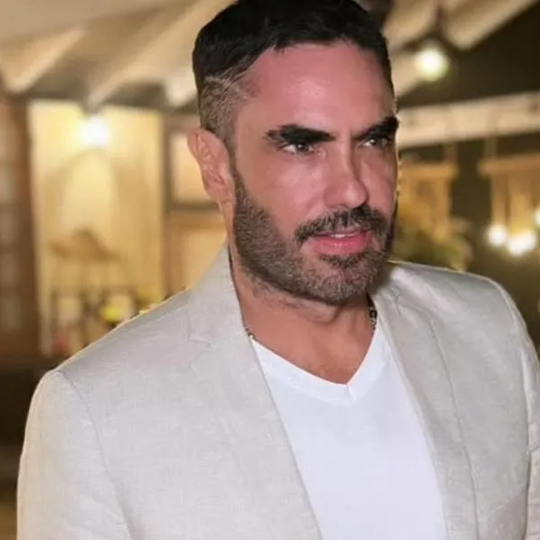 Linconl Palomeque mostró regalazos en su cumpleaños 48, Carolina Cruz le envío