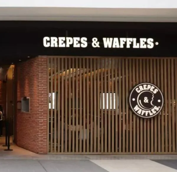 Crepes & Waffles.