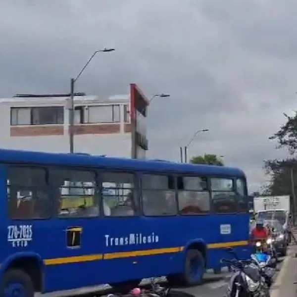 Video del accidente hoy en Bogotá que paraliza vías en sur de la ciudad