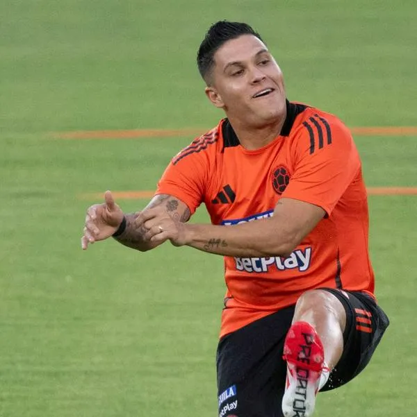  Carlos Antonio Vélez manda mensaje a Quintero: "No volvería a la Selección"