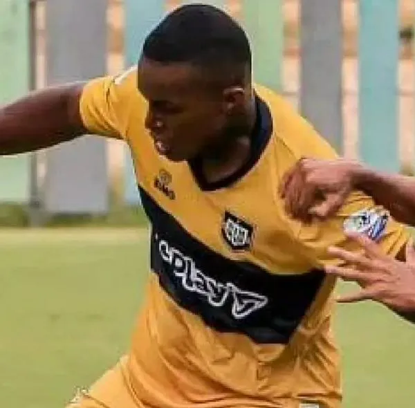 "En estado crítico": se agravó jugador colombiano Oswaldo Balanta, de 23 años, que sufrió paro cardíaco en entrenamiento de San Lorenzo.