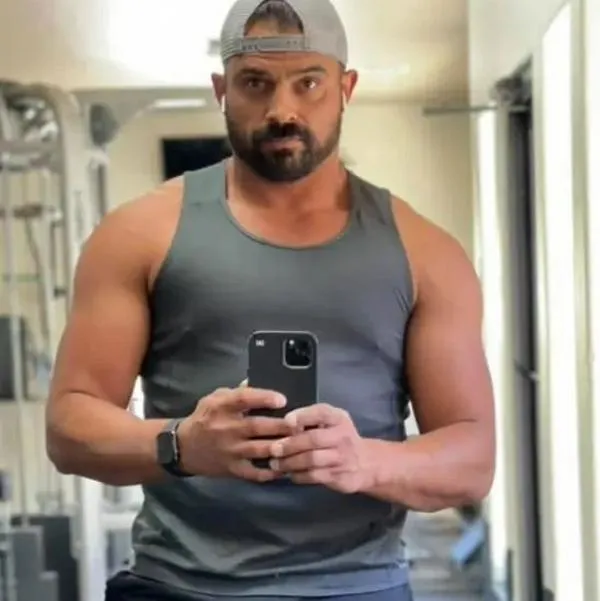 Misteriosa muerte de un instructor de yoga que desapareció luego de asistir a una cita a ciegas