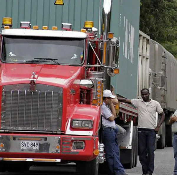 Ministro de Hacienda dice que acabará con subsidio del ACPM en Colombia