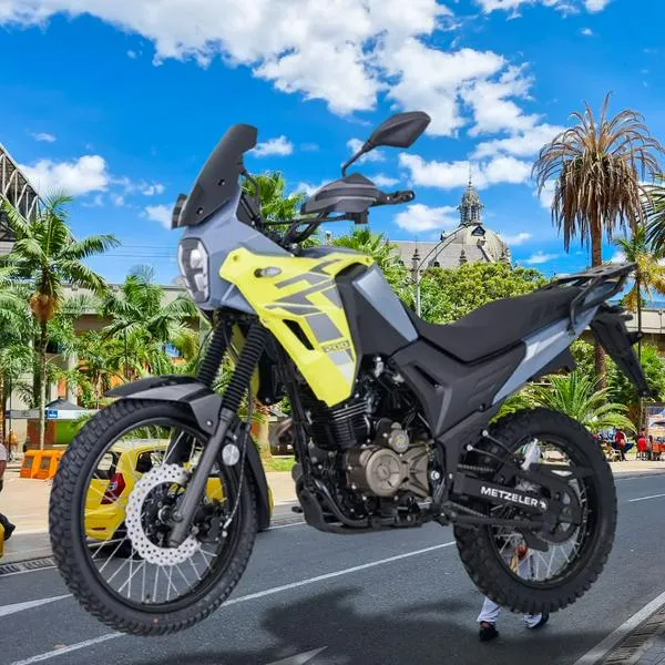 Nueva moto AKT.