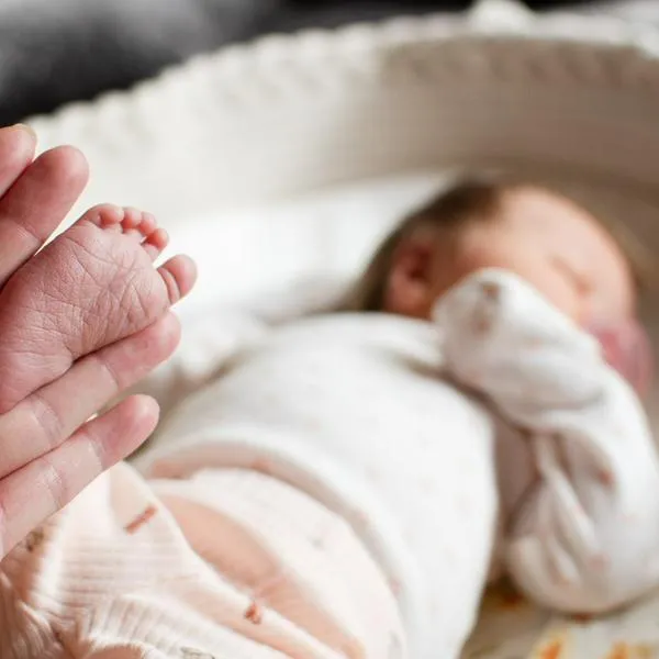 Como en 'Nuevo rico, nuevo pobre' dos niños enfrentan dura realidad