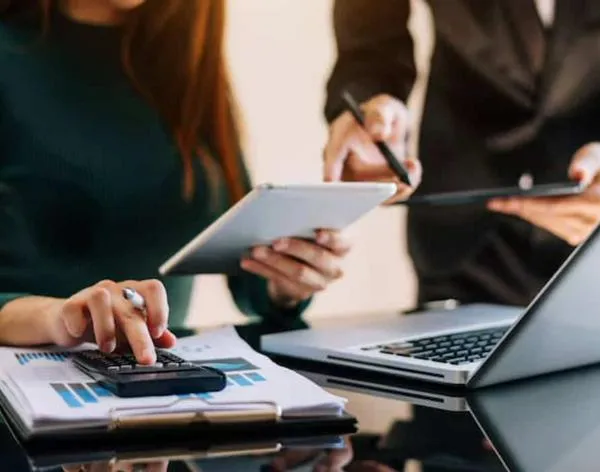 Seguridad social será asumida por empresas para trabajadores independientes