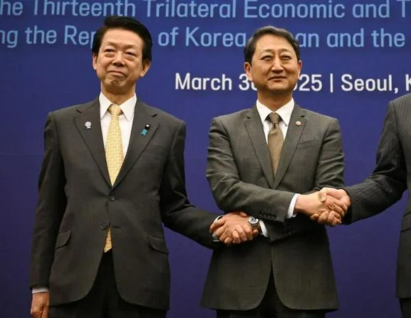 Japón, Corea del Sur y China se alían contra la guerra arancelaria de Trump