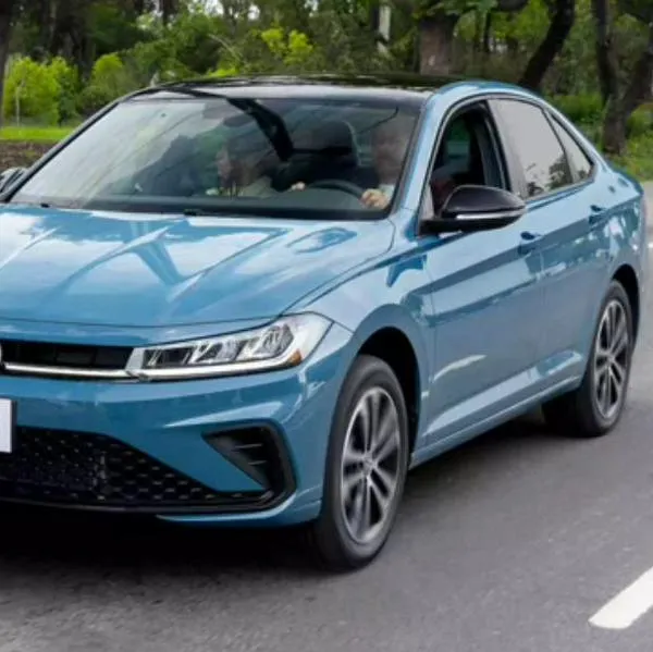 Volkswagen Jetta regresa renovado a Colombia en 2025 y se consigue desde $117'990.000 nuevo.