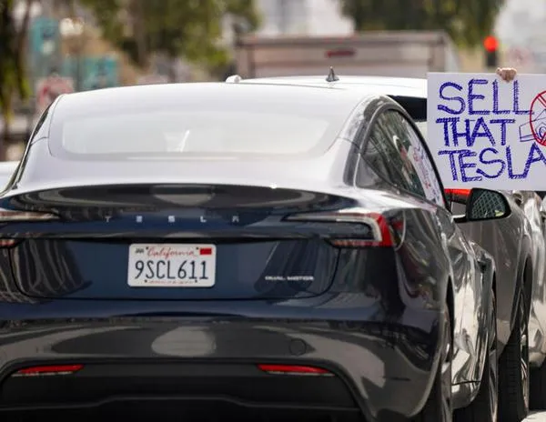 Las ventas mundiales de Tesla caen 13% en el primer trimestre