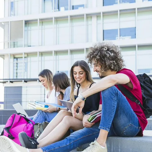 Educación Estrella, fintech para quienes buscan universidad en Colombia
