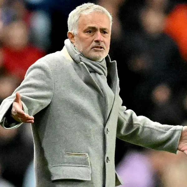 José Mourinho golpeó nariz de dt de Galatasaray tras eliminación en Turquía