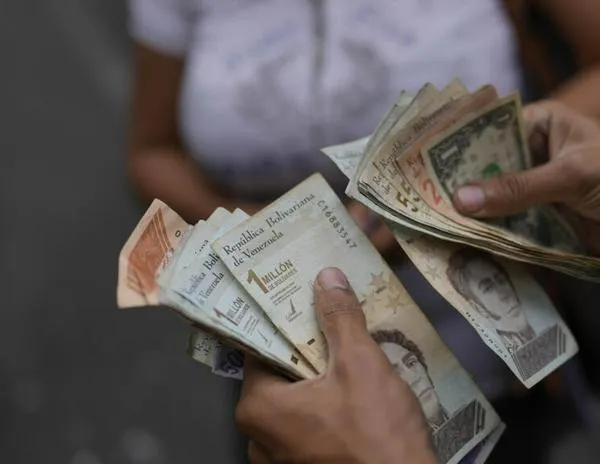 Los aranceles de Trump ya afectan al bolívar y a los precios en Venezuela