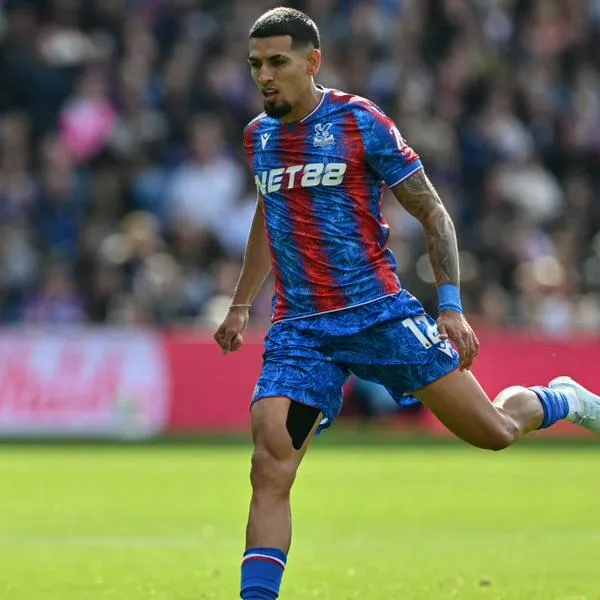 [Video] Daniel Muñoz metió golazo en la Premier League hoy y desató redes