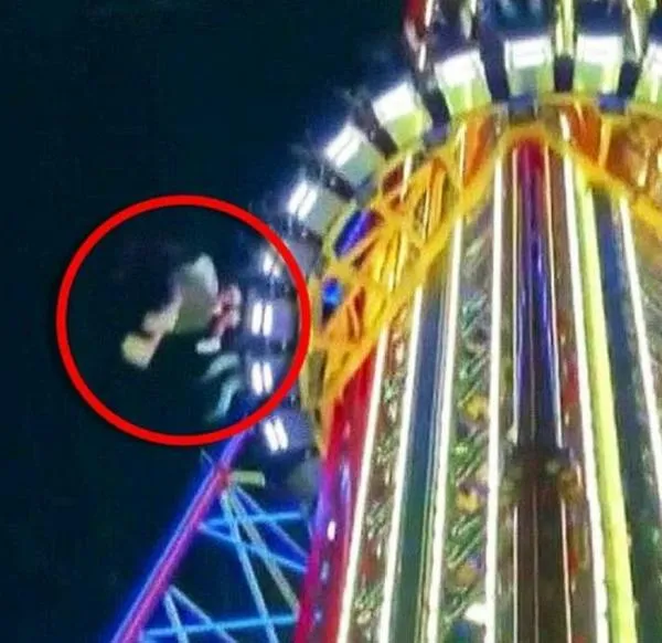 Terror en parque: Joven cae de atracción y lucha por su vida