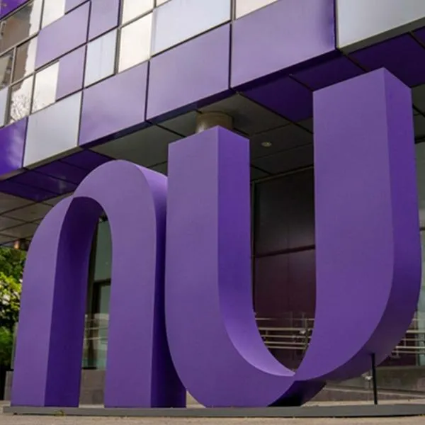Nubank dio aviso clave a clientes en Colombia por una plata muy importante