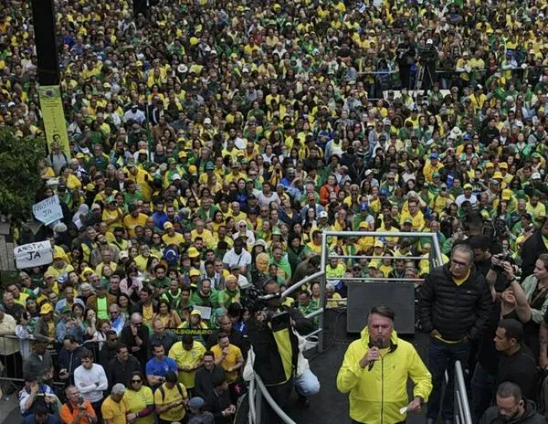 Gran manifestación de apoyo a Bolsonaro, que se enfrenta a un juicio por intento de golpe de Estado