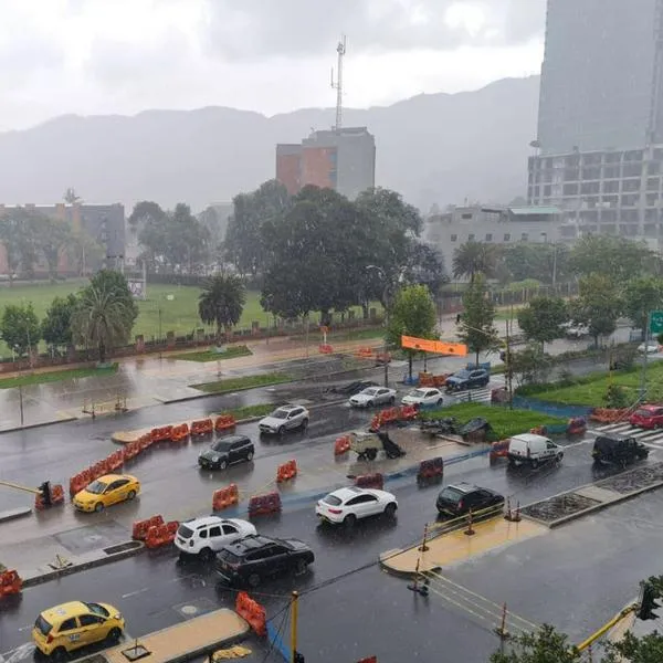 Aguacero hoy en Bogotá azotó el norte y causa trancones en varias localidades