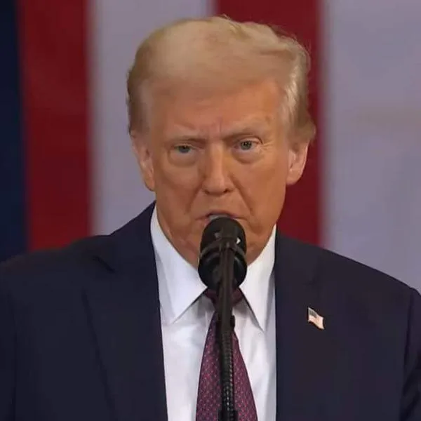 Donald Trump multará con 998 dólares diarios a migrantes que no dejen EE UU