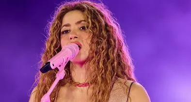 Quiénes son los dos paisas que compartirán escenario con Shakira en Medellín