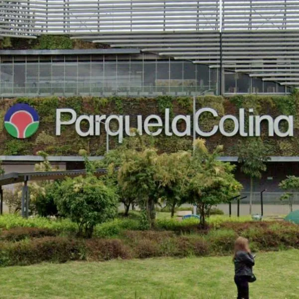 Kappa, marca italiana de ropa deportiva, confirmó su salida del centro comercial Parque La Colina en Bogotá y cerró su página web.